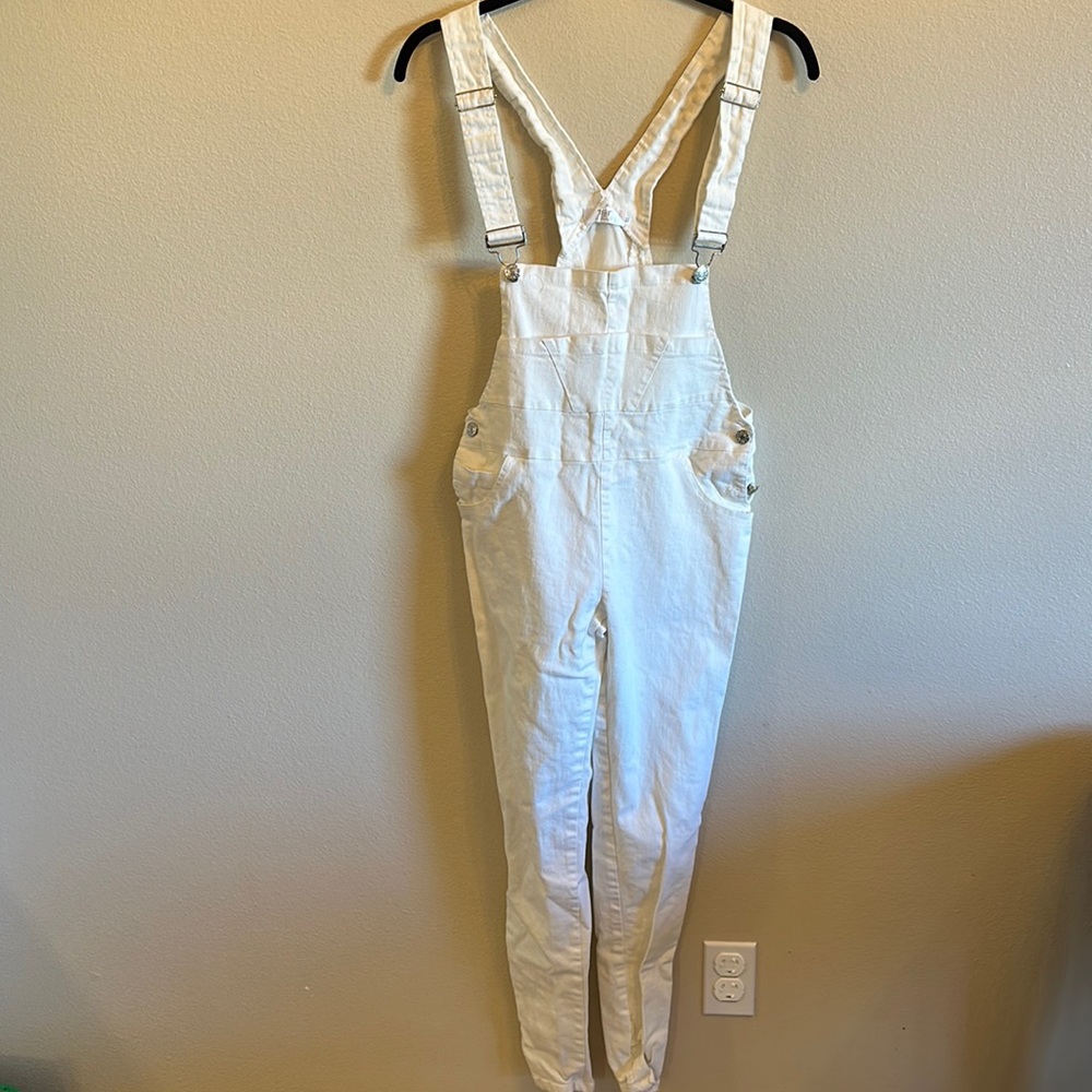 White overalls 🤍🤍🤍